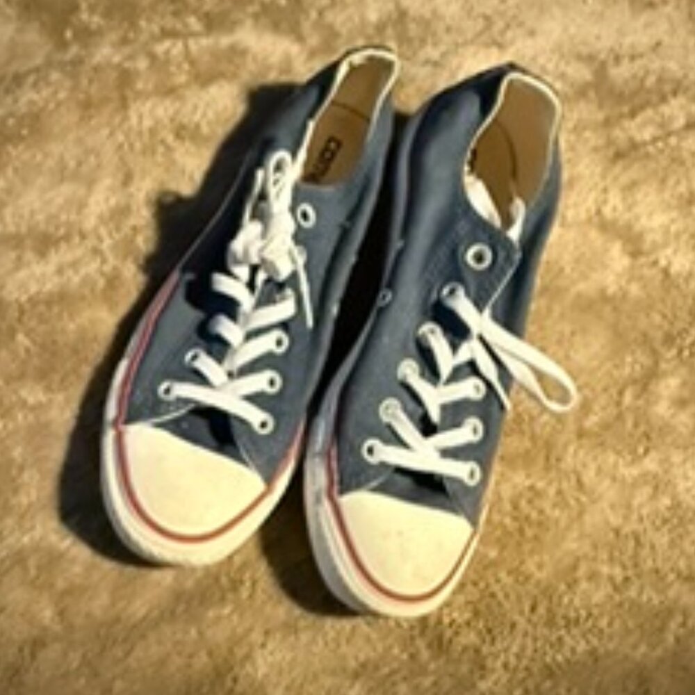 Grey/blue Converse Chuck Taylors. Womens 8.